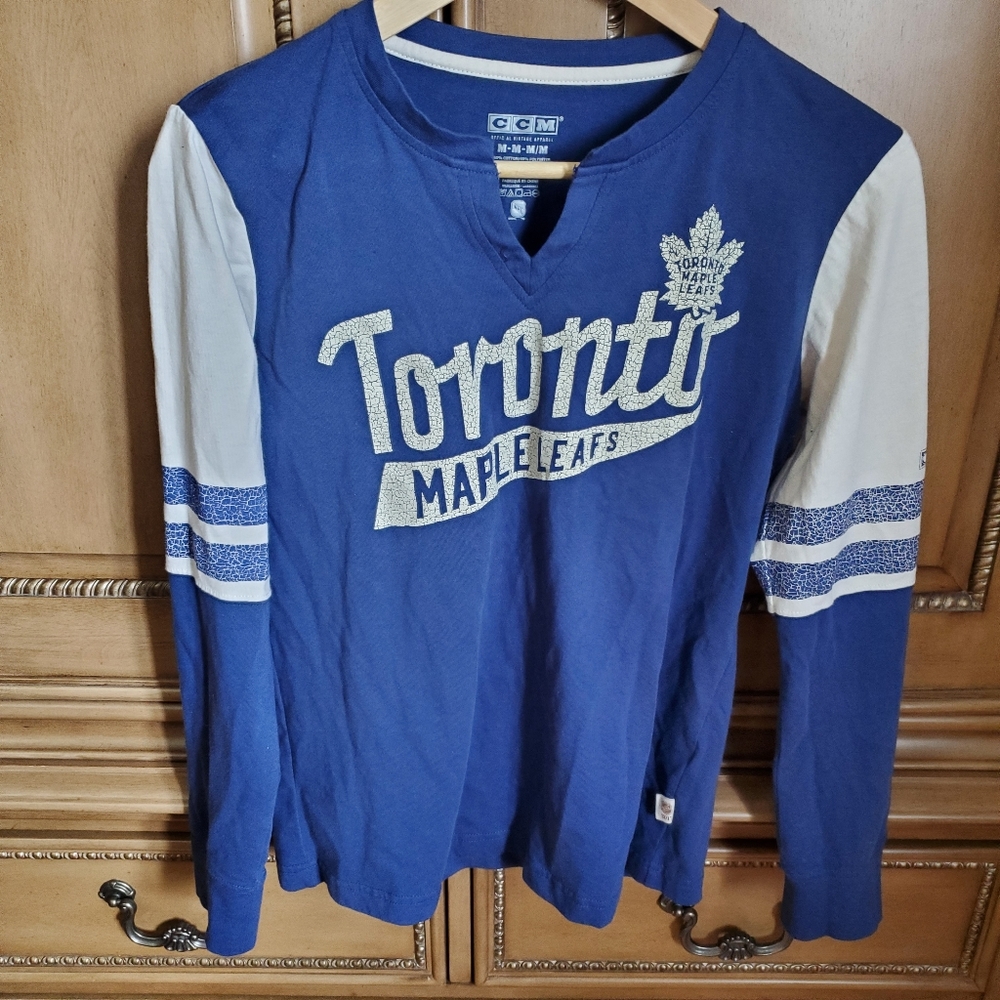 Woman maple leafs shirt